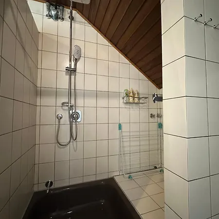 Shumiland, Eigene Etage Near Messe & Airport, Ruhige Lage 40sqm Alloggio in famiglia Francoforte sul Meno